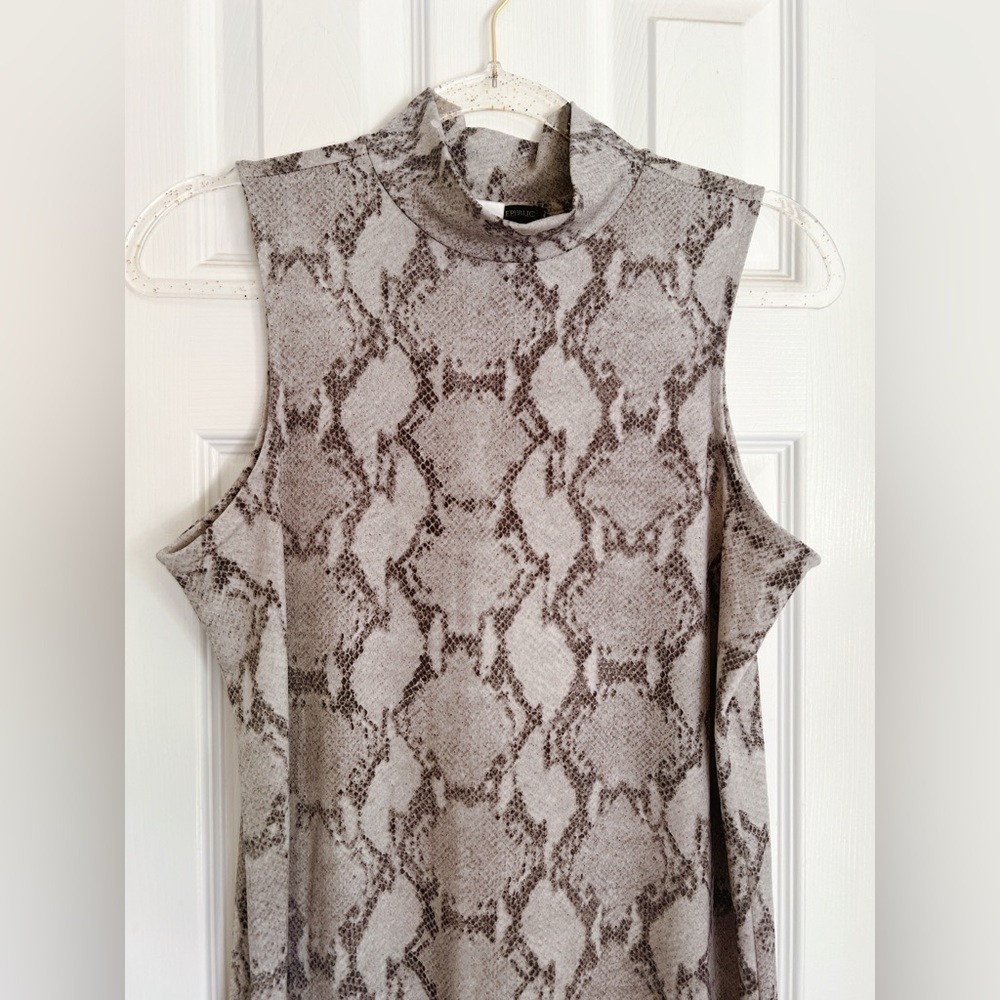 Banana Republic S dress gray snake boa python column stretch sleeveless $89 - Picture 5 of 8